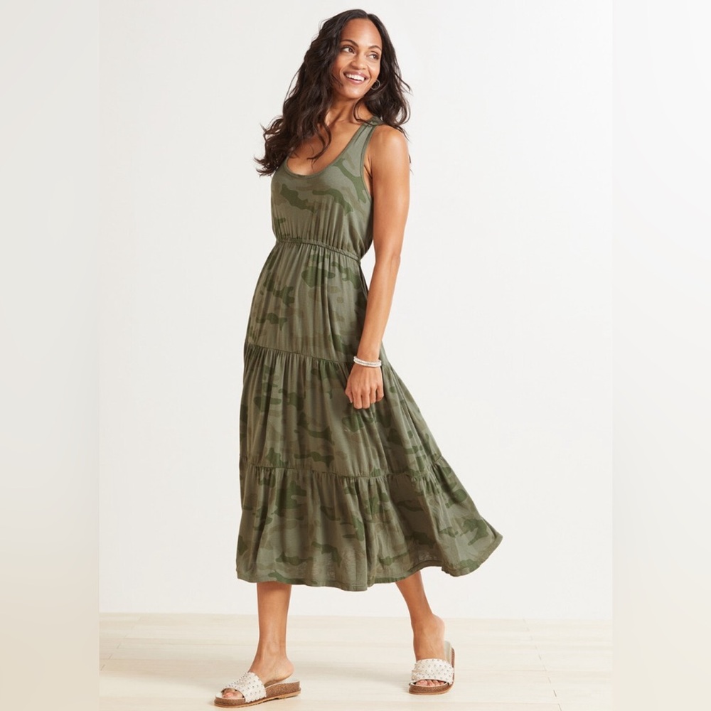 Sundry for Evereve The Malibu Sleeveless Maxi Dress in Camo Print